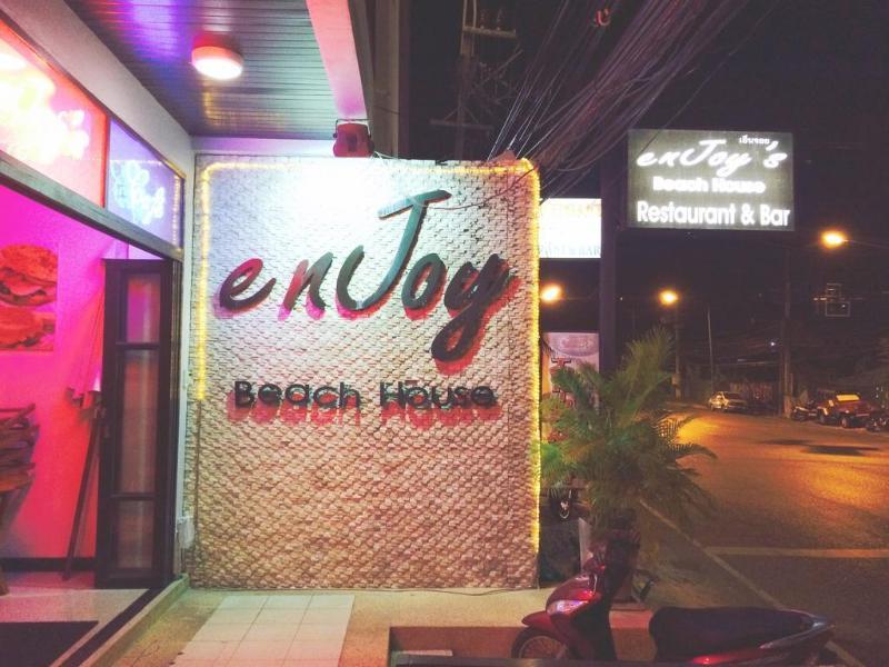 Enjoy'S Beach House & Cafe' Ban Karon Exteriér fotografie