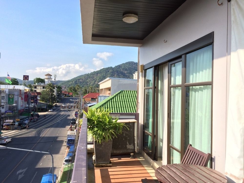 Enjoy'S Beach House & Cafe' Ban Karon Exteriér fotografie