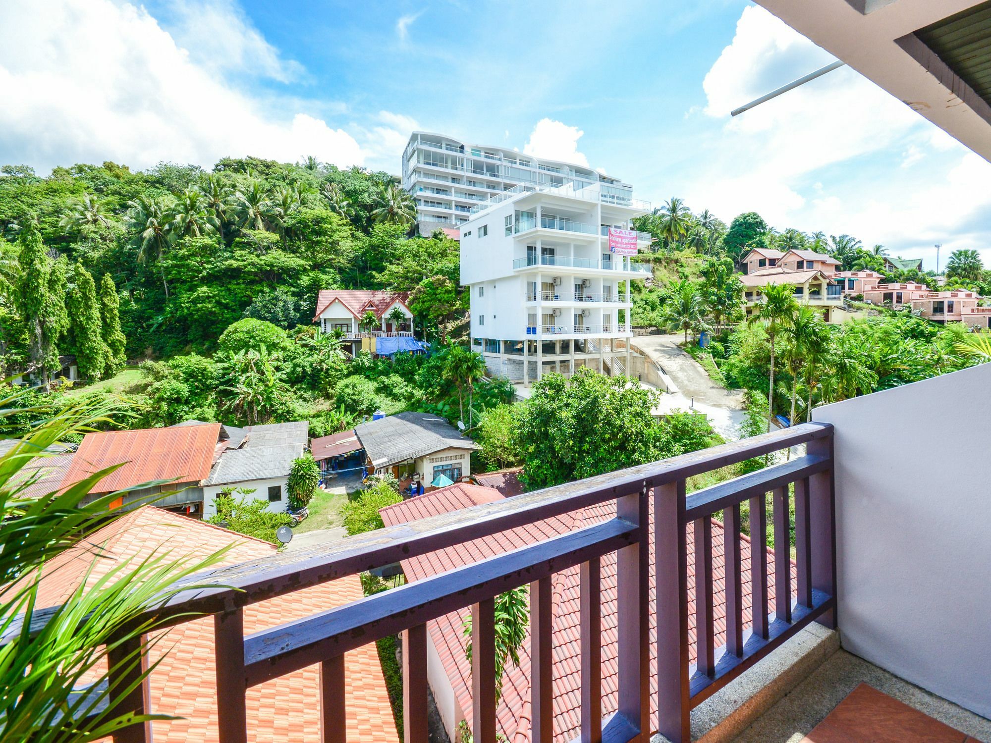 Enjoy'S Beach House & Cafe' Ban Karon Exteriér fotografie