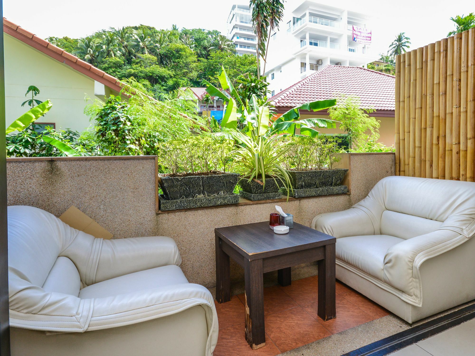 Enjoy'S Beach House & Cafe' Ban Karon Exteriér fotografie